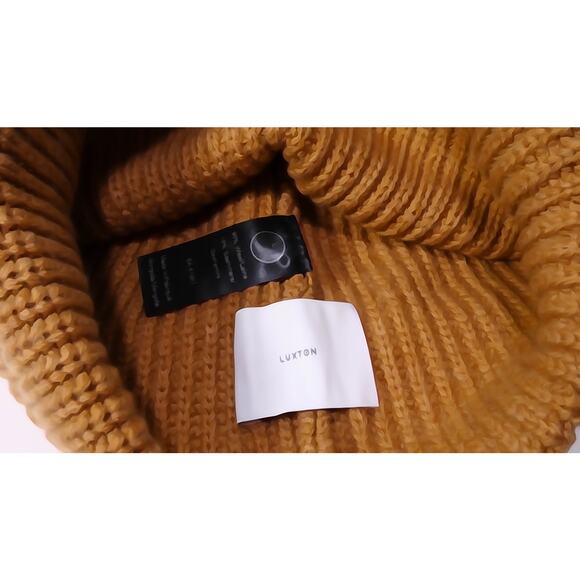 LUXTON Women's Ribbed Cashmere Wool Pom Pom Beanie Hat NIB 220 Camel One Size - Picture 8 of 11